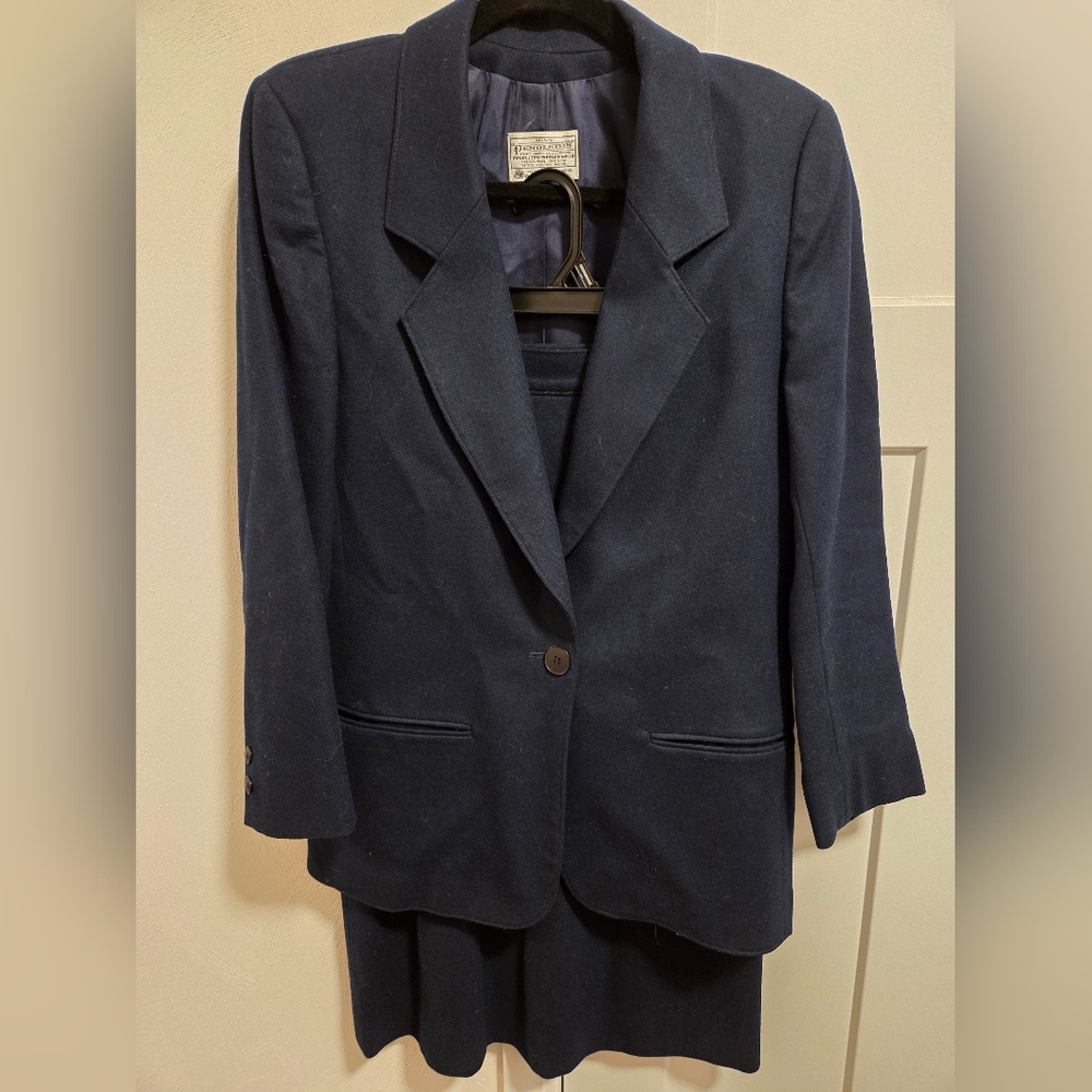 Vintage Pendleton Virgin Wool Blazer Skirt Suit Set Navy Blue Size 8 Womens